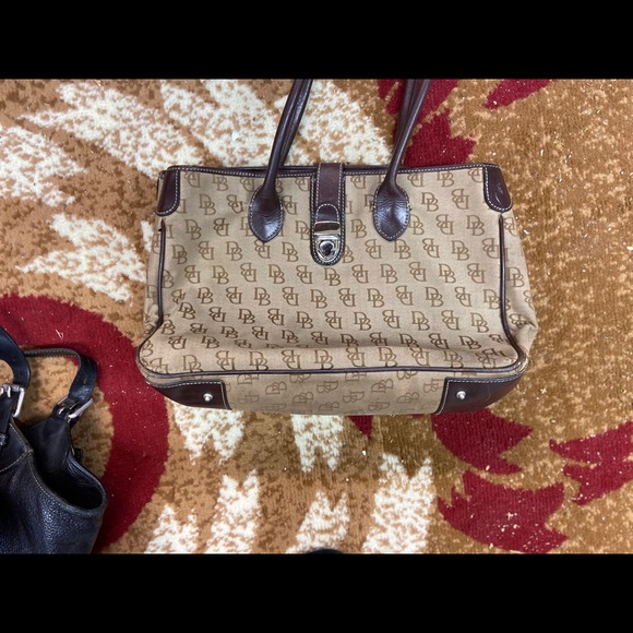 Dooney & Bourke tote - Picture 2 of 7